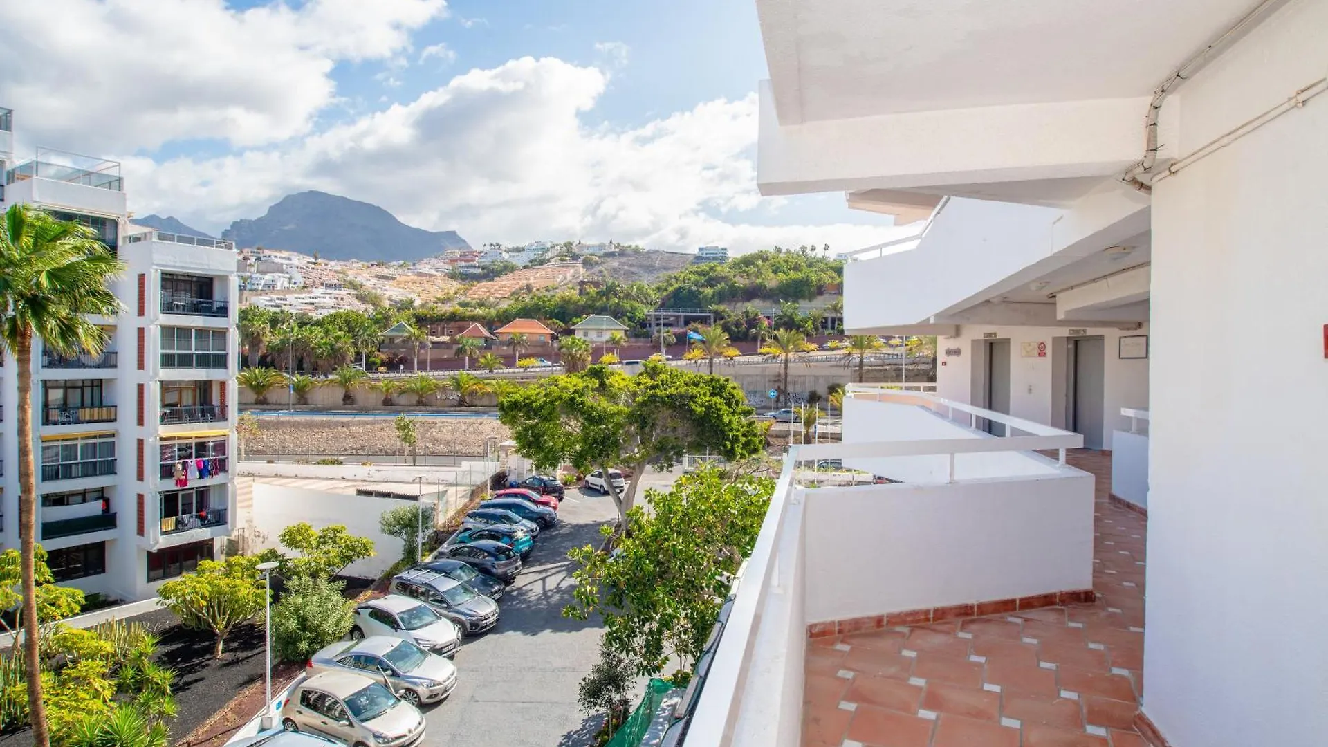 Modern Ponderosa, Las Americas Costa Adeje  Costa Adeje (Tenerife)