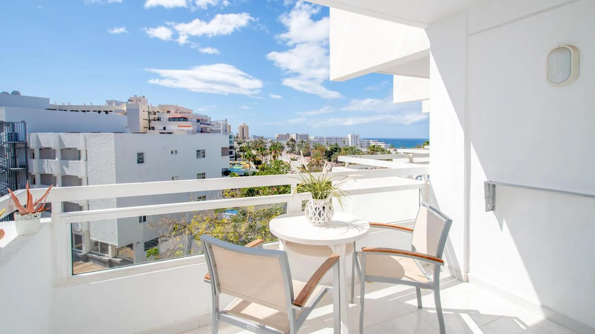 Apartment Modern Ponderosa, Las Americas Costa Adeje